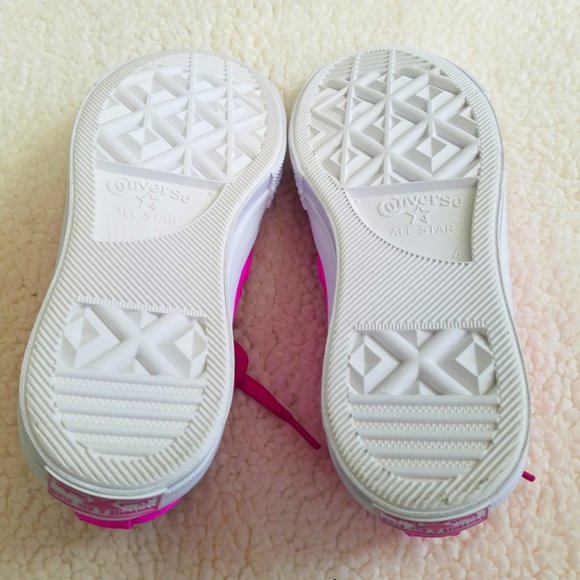 NWOT Converse Chuck Taylor All Star Lace-Up Sneakers - Picture 6 of 6